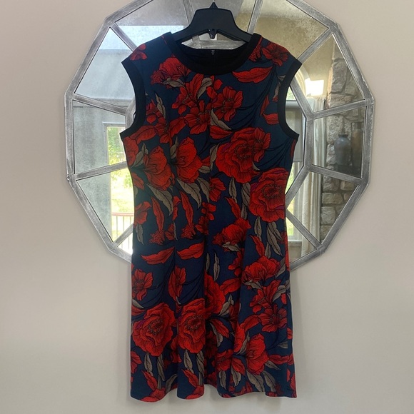 London Times Dresses & Skirts - London Times Red and Black Floral Mini Dress